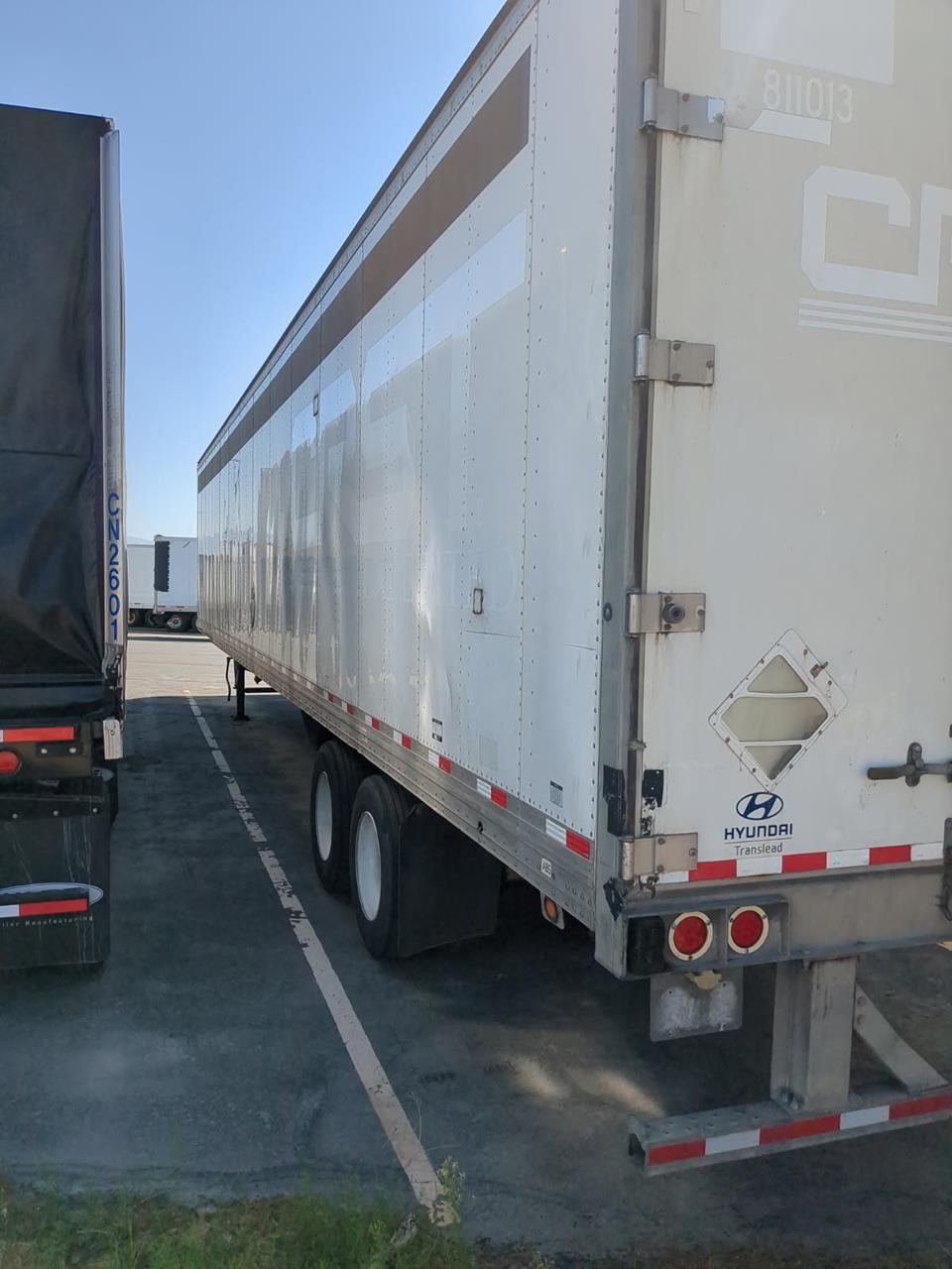 2016 HYUNDAI DRY VAN - image 2 of 6