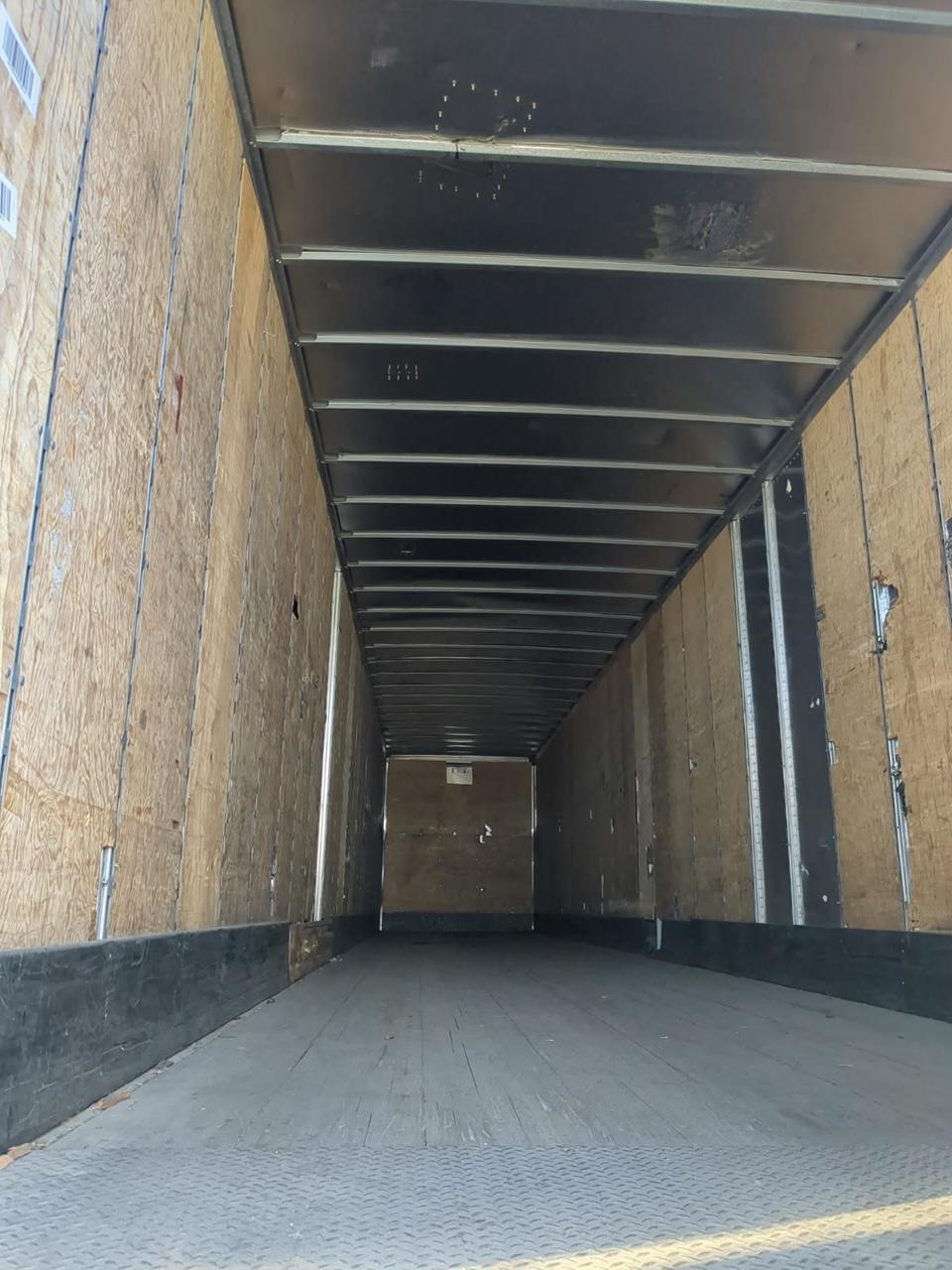 2016 HYUNDAI DRY VAN - image 2 of 4