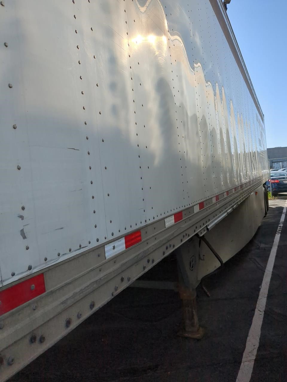 2016 HYUNDAI DRY VAN - image 4 of 4