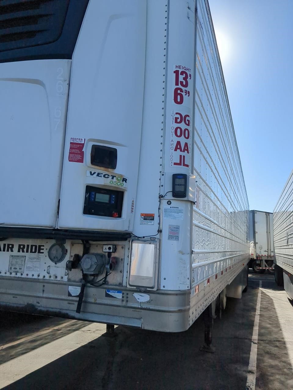 2019 HYUNDAI REEFER - image 3 of 4