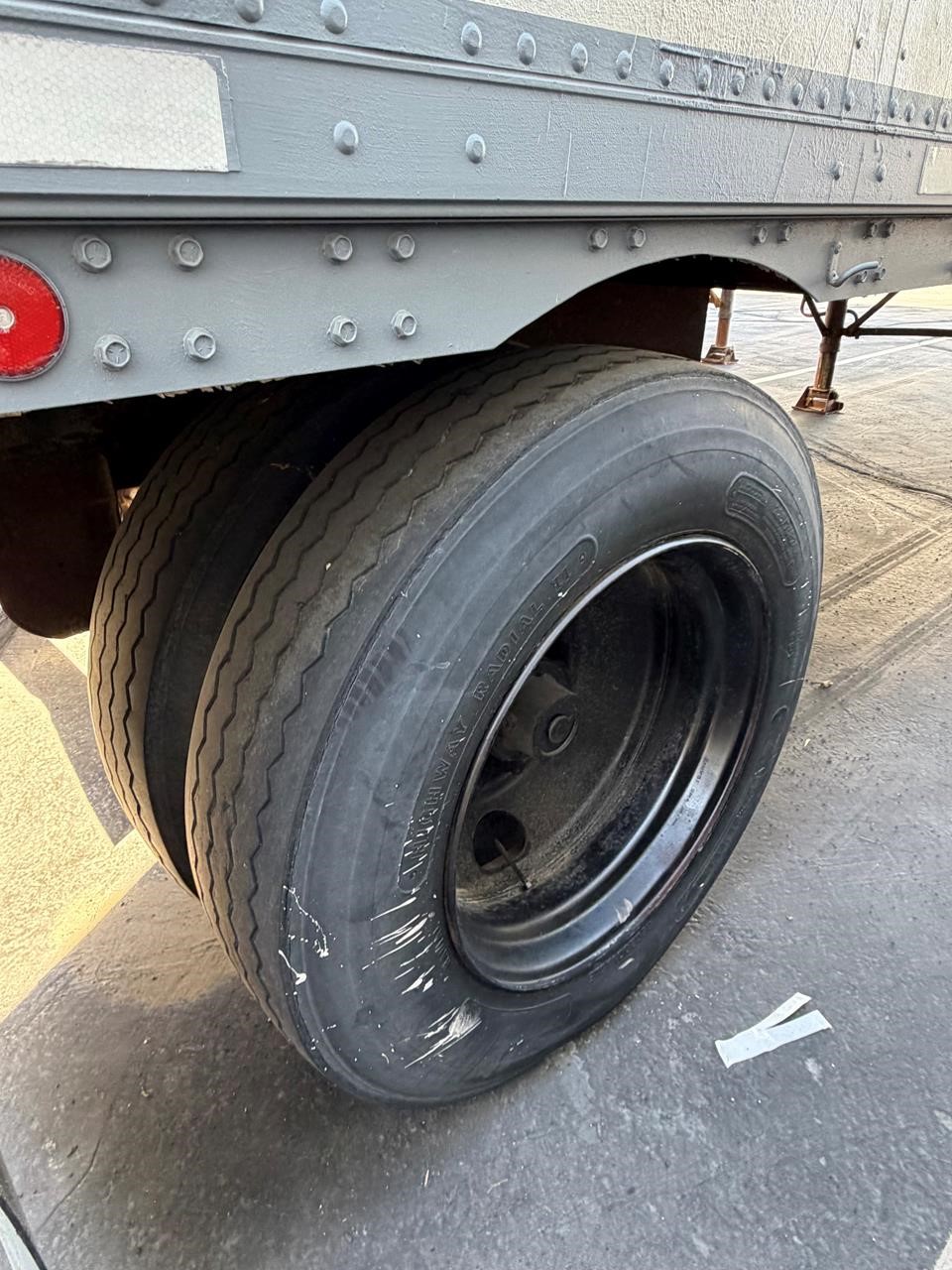 1987 STOUGHTON DRY VAN 1987 STOUGHTON DRY VAN - image 2 of 6