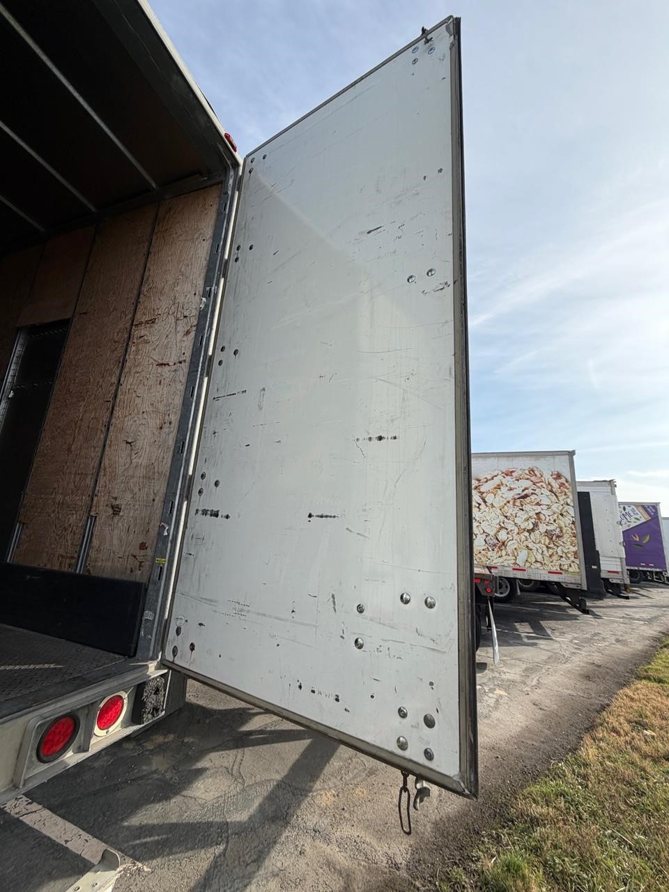 2016 HYUNDAI DRY VAN - image 6 of 6