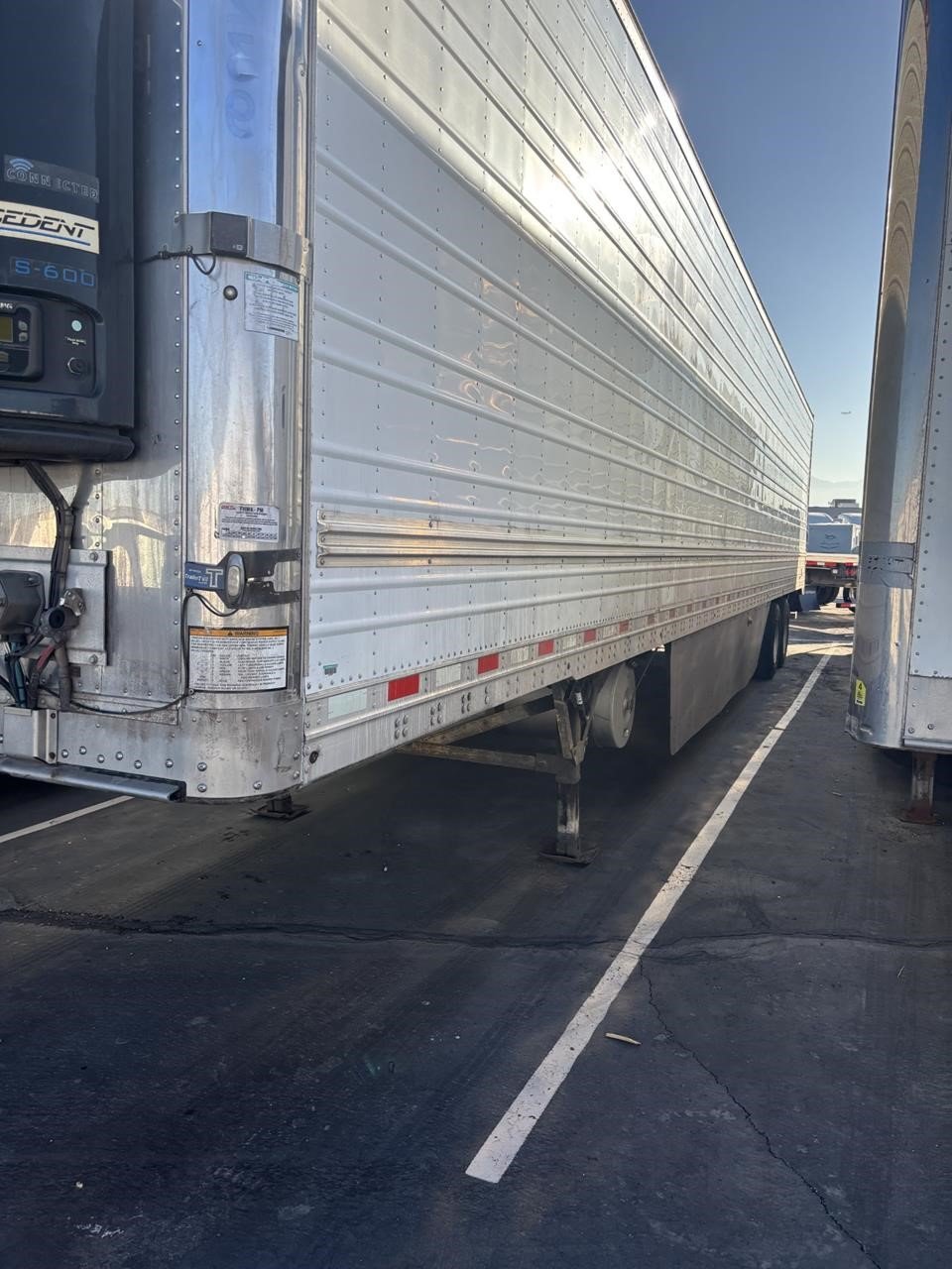 2019 GREAT DANE REEFER - image 2 of 5