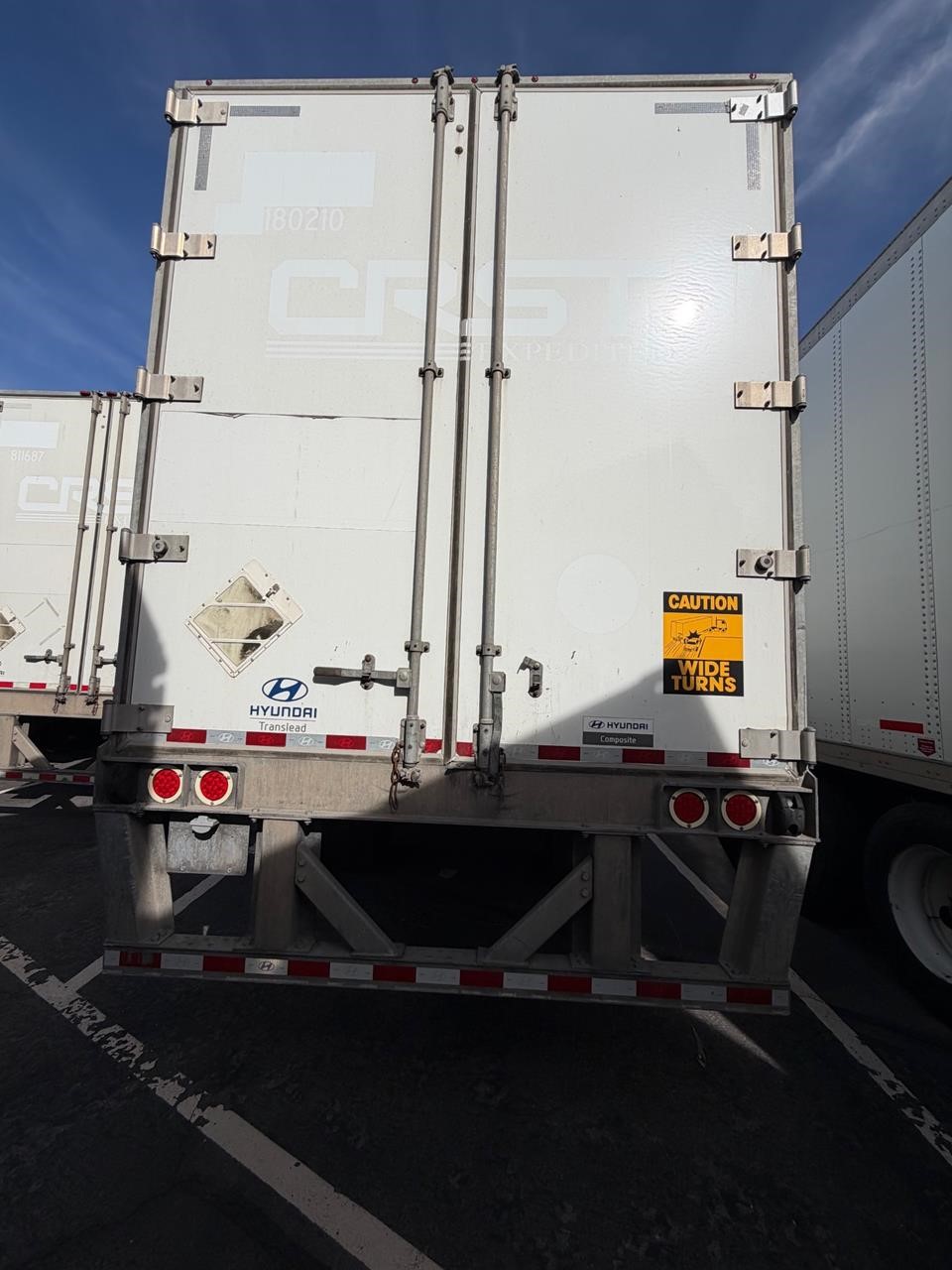 2019 HYUNDAI DRY VAN - image 1 of 6