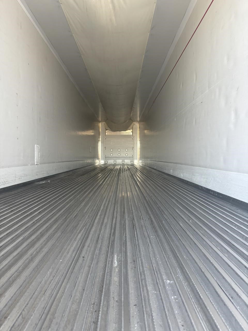 2022 VANGUARD REEFER - image 3 of 6