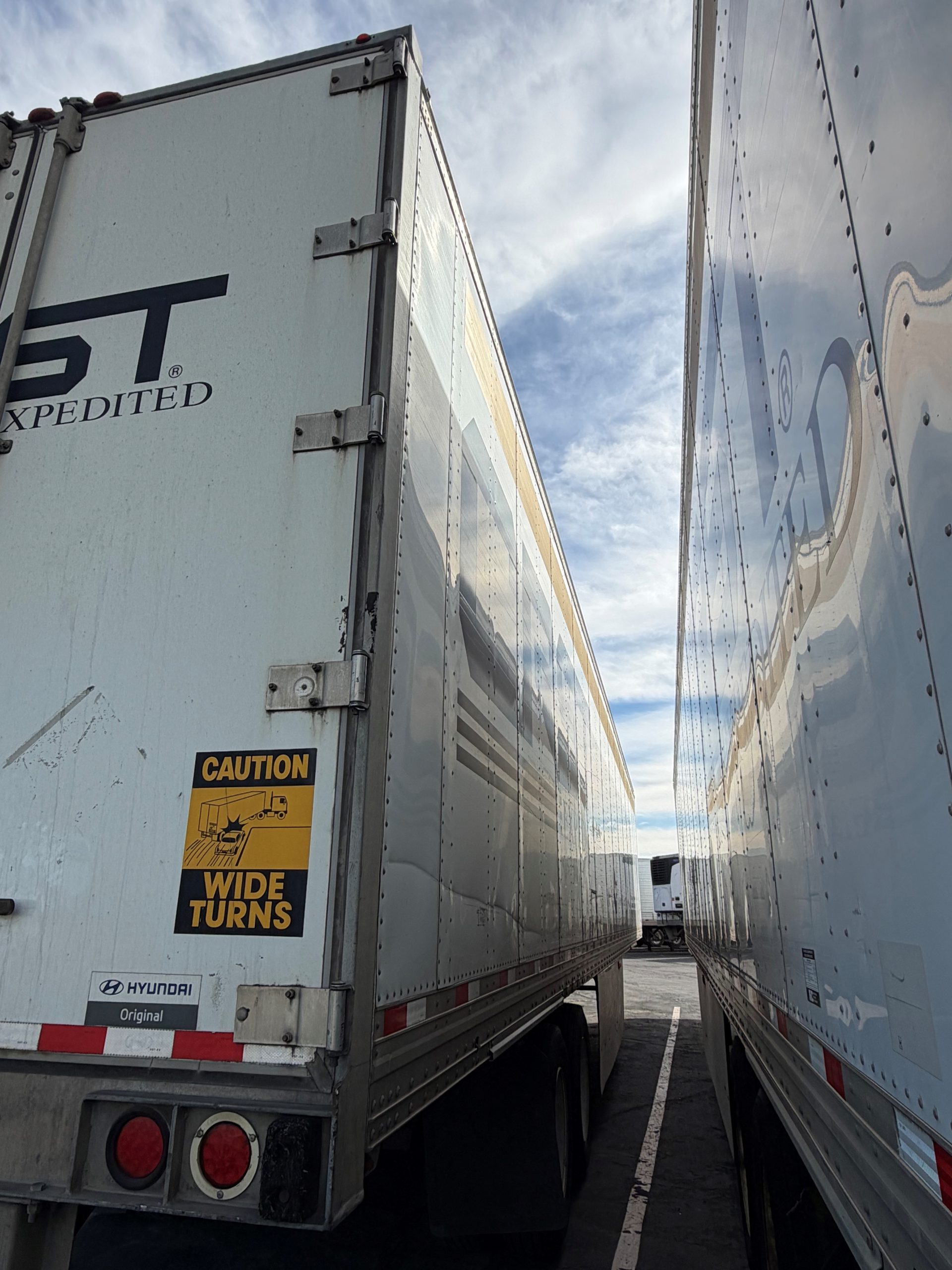 2016 Hyundai Translead in UT — photo 6