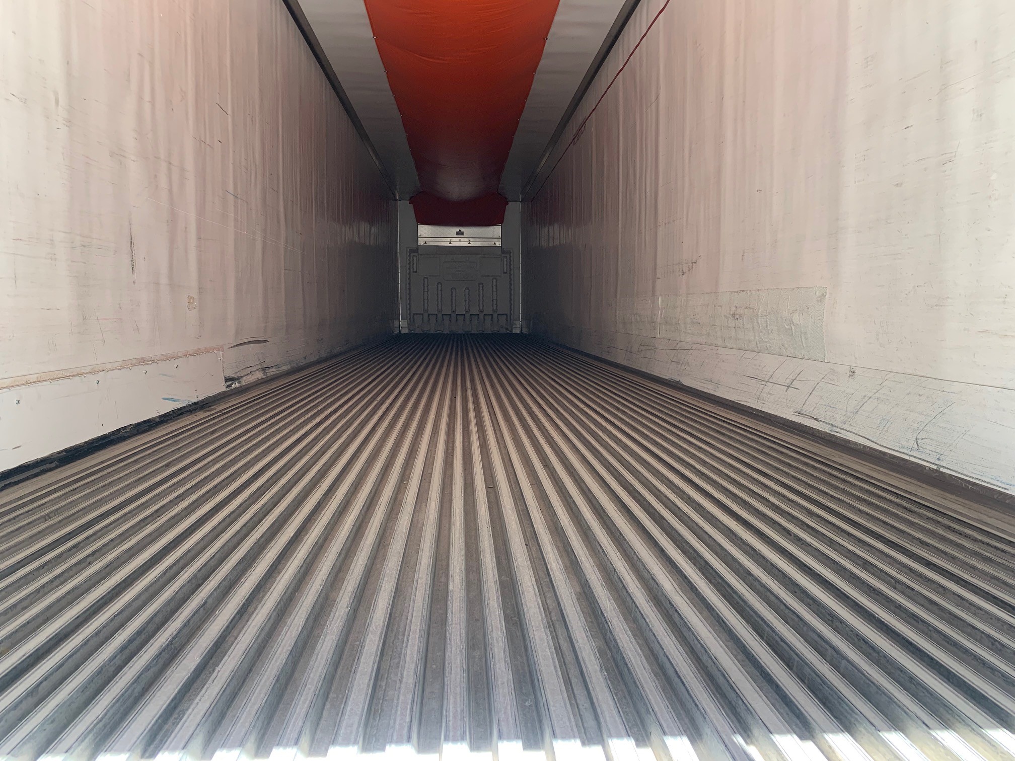 2019 REEFER UTILITY 2019 REEFER UTILITY - image 2 of 6