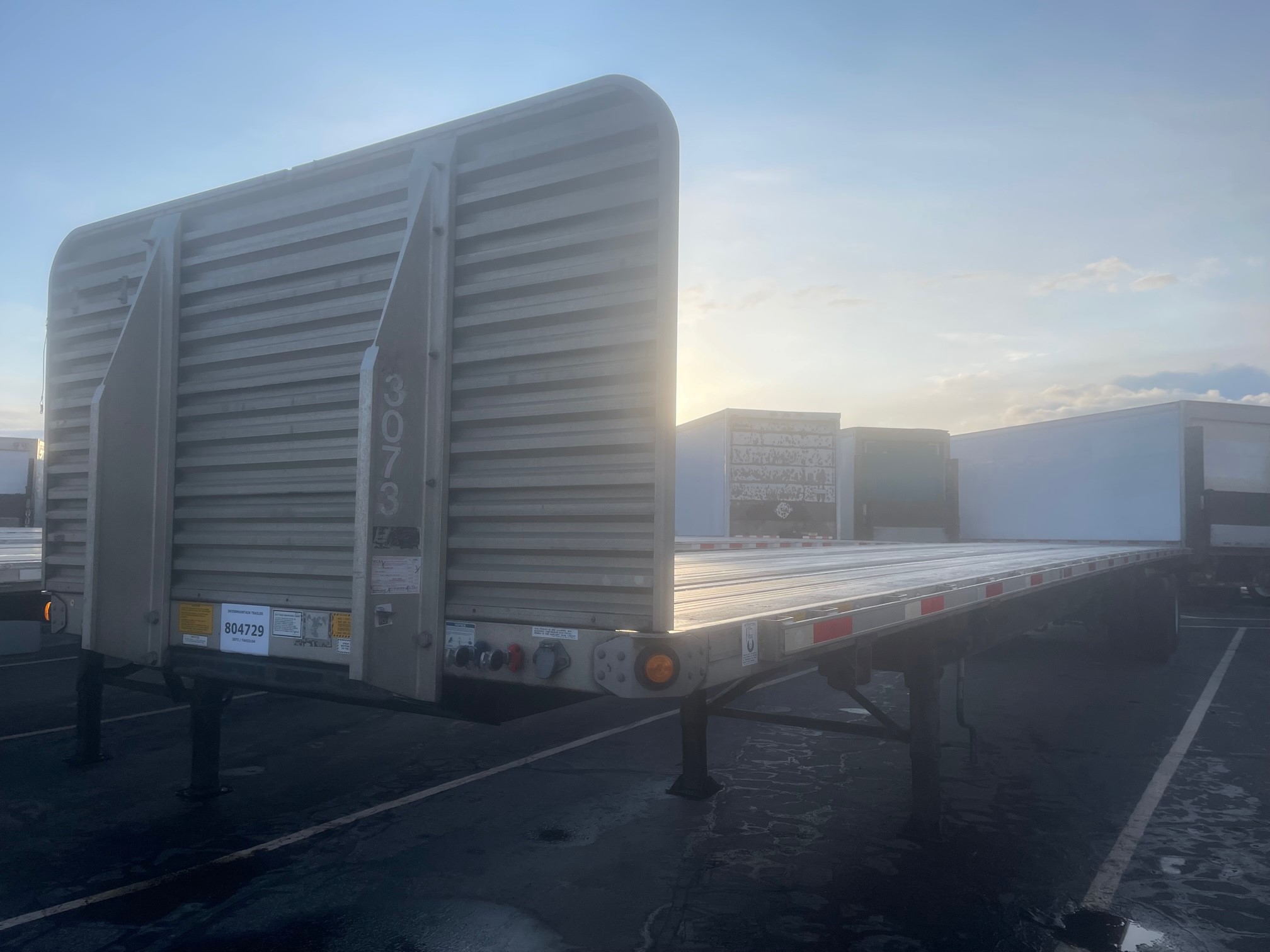 2015 FLATBED UTILITY - image 3 of 6